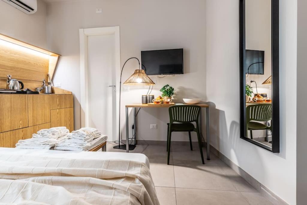 Dafne Room Un'Oasi Romana Per Coppie Dış mekan fotoğraf
